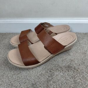 Crocs Women'ssize 9  Brown Sandals